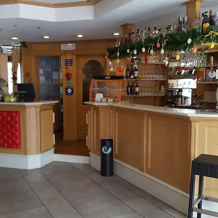 Gran Vacanze Garnì Rooms&apartments Dimaro